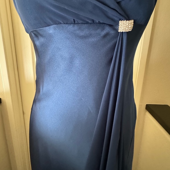 RARE BETSY & ADAM BLUE GOWN - NWT - Picture 8 of 15